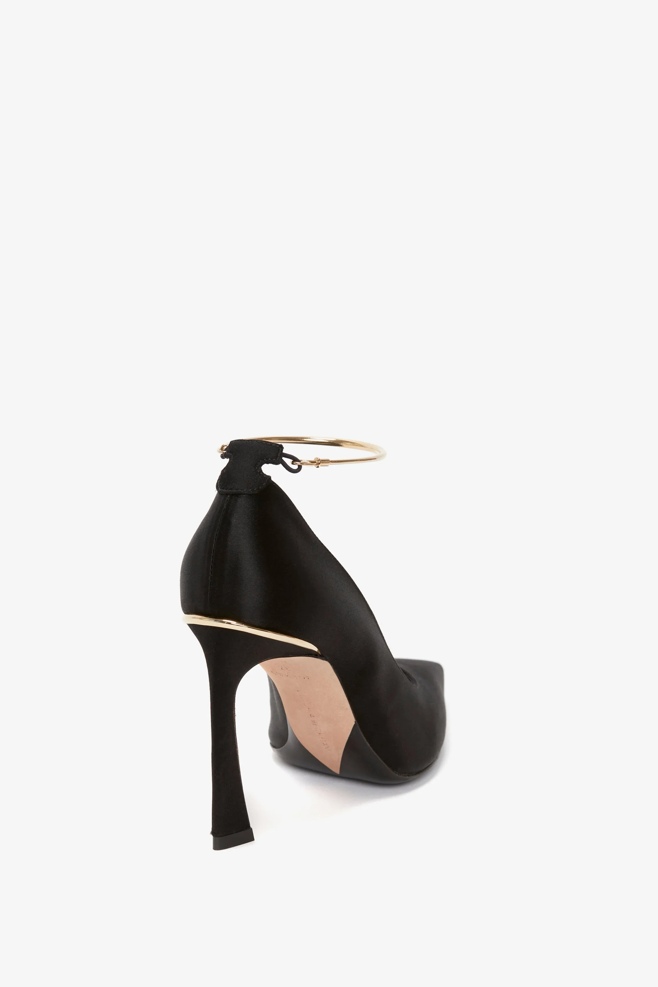 Pointy Toe Pump in Black Satin