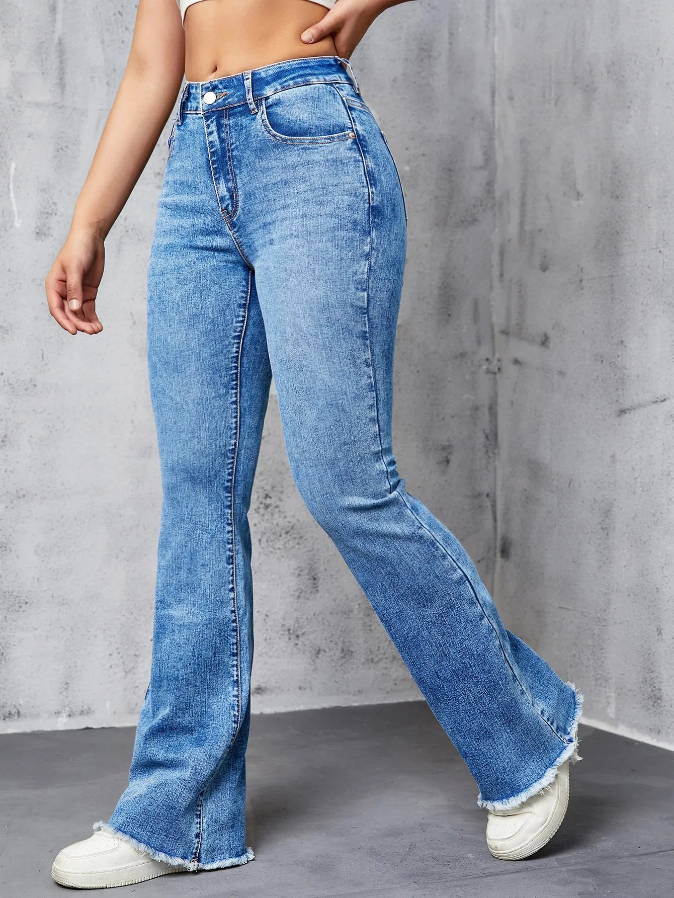 Slant Pocket Bleach Wash Flare Leg Jeans