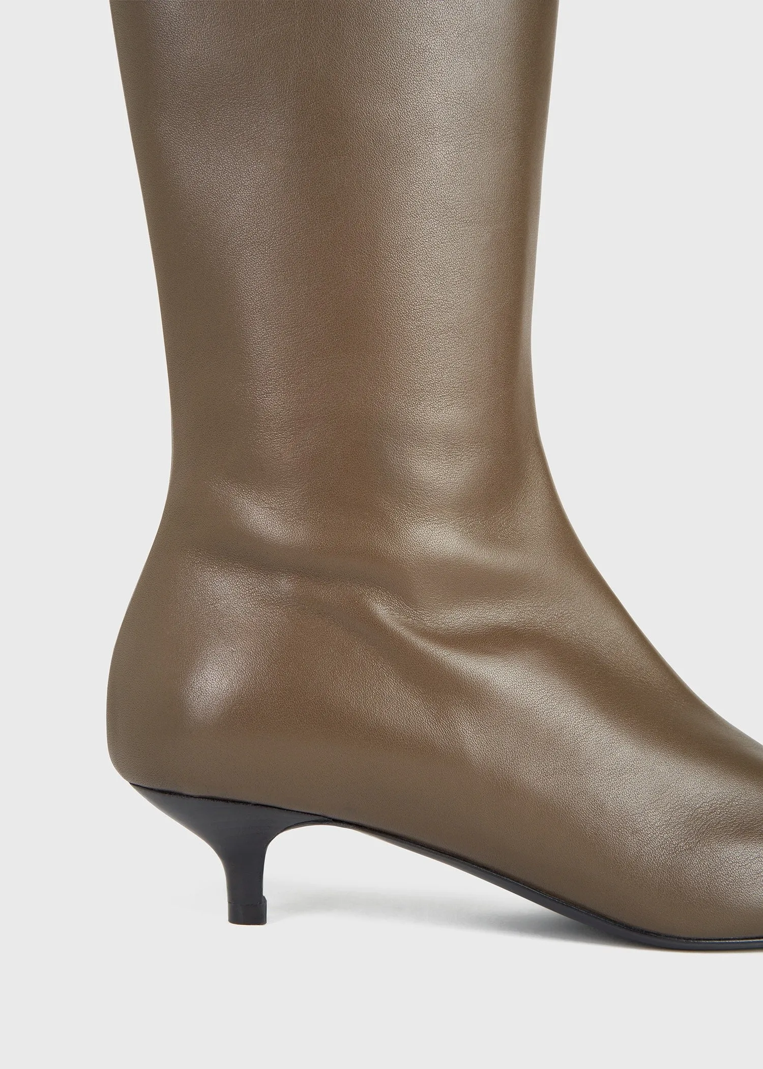 The Slim Knee-High Boot ash